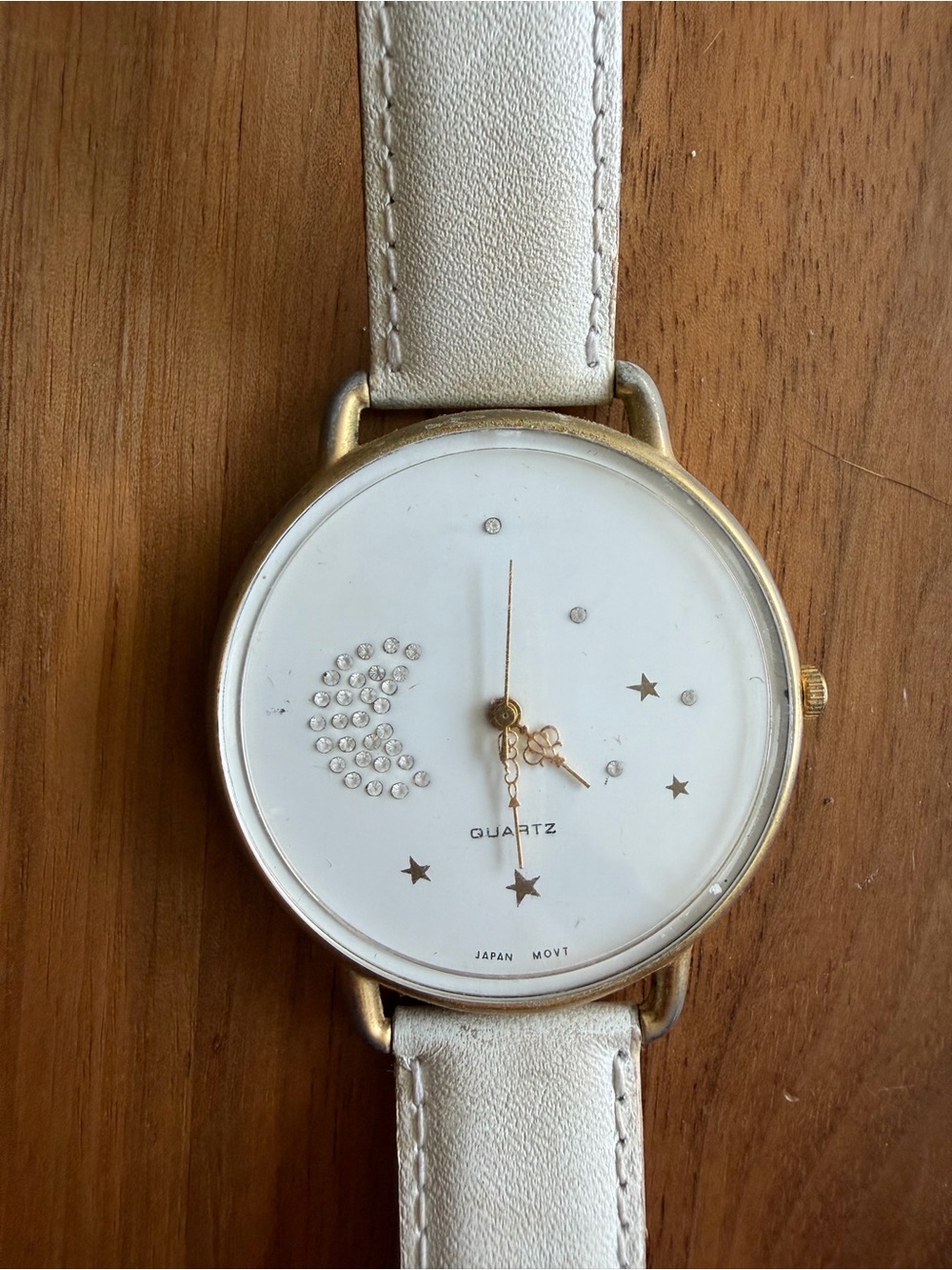 Vintage Quartz Moon & Star Accent Watch in White and Gold